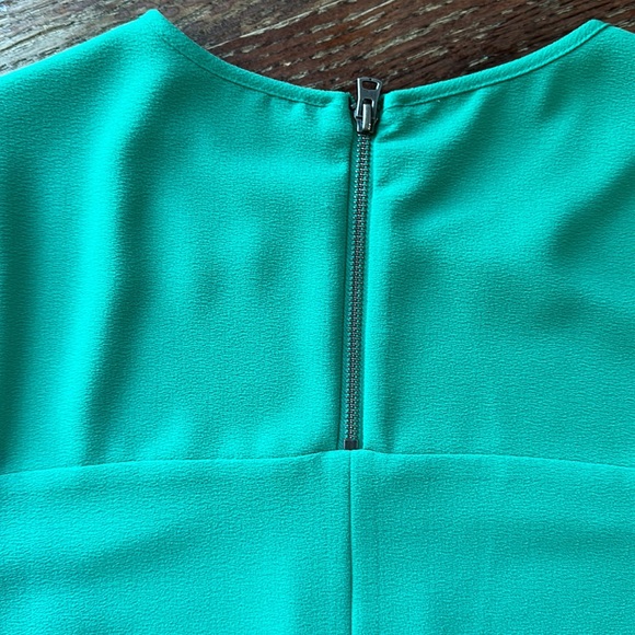 Felicity & Coco Dress - Picture 2 of 3